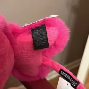 Steve Madden Accessories Steve Madden Hot Pink Faux Fur Heart